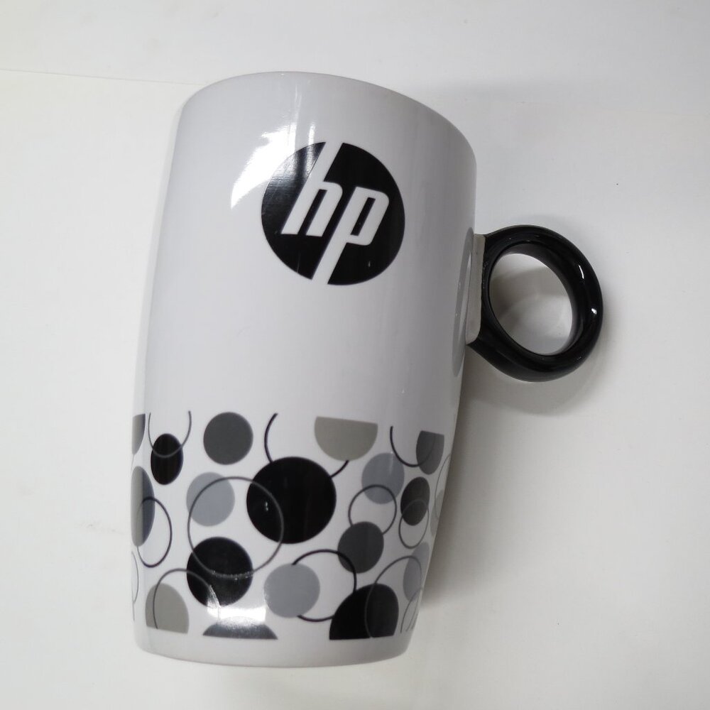 Hewlett Packard HP Vintage Coffee Mug Computers Ceramic 12 Oz White & Black Dots